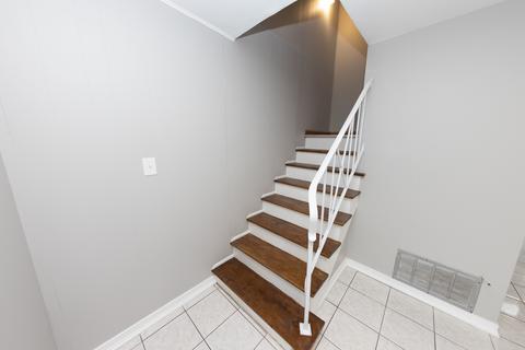 2059 Pine St #B, Des Plaines, IL 60018 photo 18