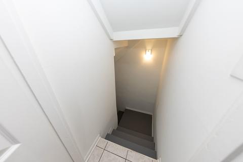 2059 Pine St #B, Des Plaines, IL 60018 photo 11