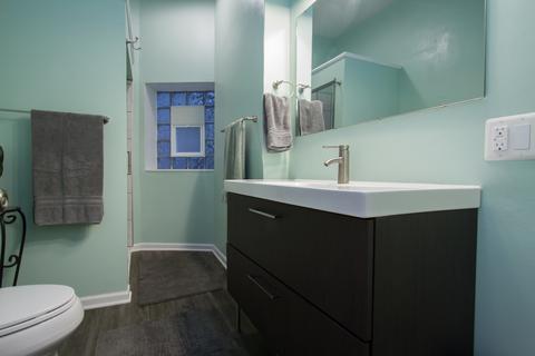839 E Drexel Sq, Chicago, IL 60615 photo 12