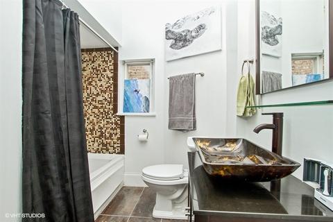 839 E Drexel Sq, Chicago, IL 60615 photo 10