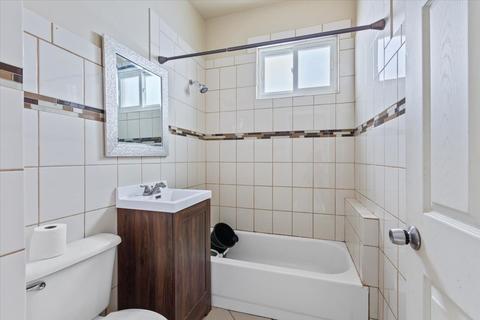 9719 S Avenue M, Chicago, IL 60617 photo 16