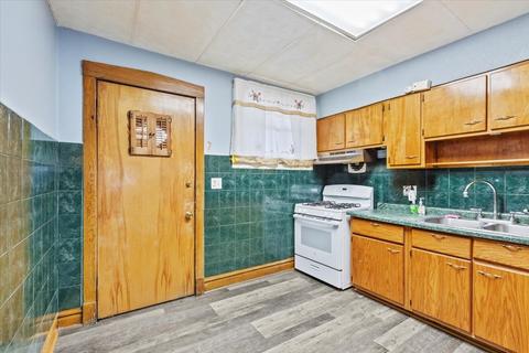 9719 S Avenue M, Chicago, IL 60617 photo 6