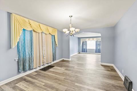 9719 S Avenue M, Chicago, IL 60617 photo 5