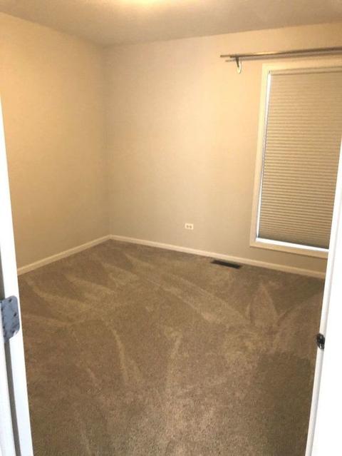 2207 Yale Cir, Hoffman Estates, IL 60192 photo 9