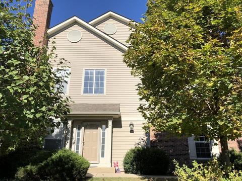 2207 Yale Cir, Hoffman Estates, IL 60192 photo 1