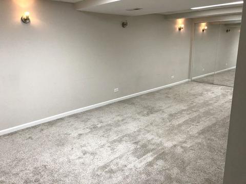 2207 Yale Cir, Hoffman Estates, IL 60192 photo 11
