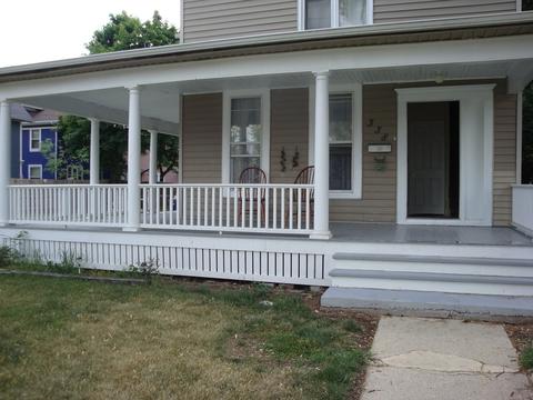 338 Saint Charles St, Elgin, IL 60120 photo 4