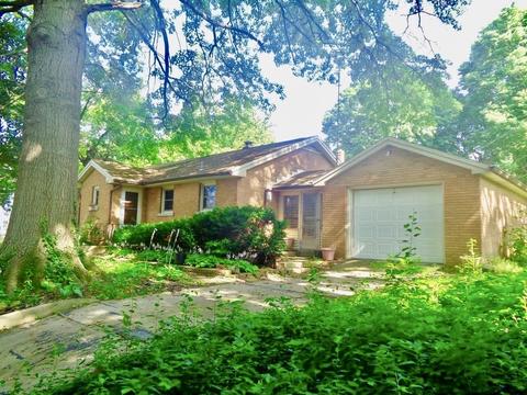 1102 E Olive St, Bloomington, IL 61701 photo 1