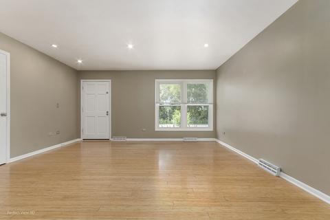 343 Gale St, Elgin, IL 60123 photo 6