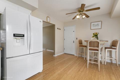 343 Gale St, Elgin, IL 60123 photo 9