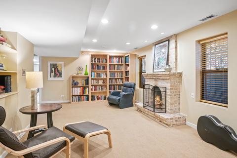 830 W Wolfram St, Chicago, IL 60657 photo 31