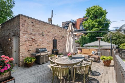 830 W Wolfram St, Chicago, IL 60657 photo 37