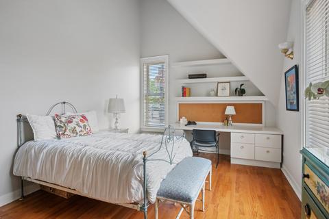 830 W Wolfram St, Chicago, IL 60657 photo 25