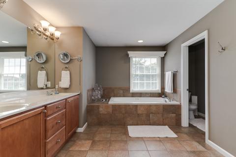 1084 N Pointe Dr, Normal, IL 61761 photo 33