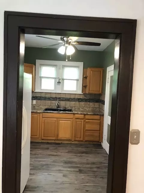 115 E Porter St, Oglesby, IL 61348 photo 9