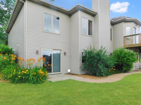 12430 Breezefield Cir, Roscoe, IL 61073 photo 32