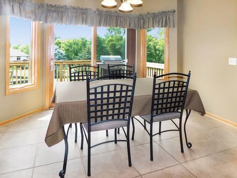 12430 Breezefield Cir, Roscoe, IL 61073 photo 11