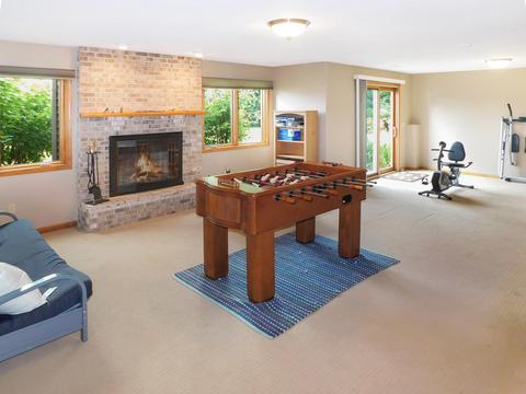 12430 Breezefield Cir, Roscoe, IL 61073 photo 21