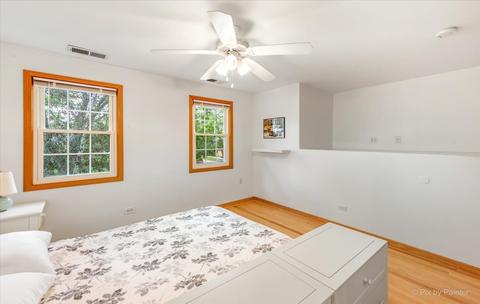 263 Pinehurst Dr, Des Plaines, IL 60016 photo 19
