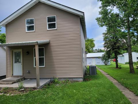 222 W Owsley St, Chenoa, IL 61726 photo 2
