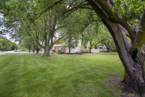 1229 Forest Dr, Elgin, IL 60123 photo 8