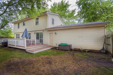 1229 Forest Dr, Elgin, IL 60123 photo 4