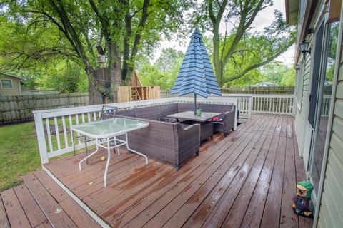 1229 Forest Dr, Elgin, IL 60123 photo 12
