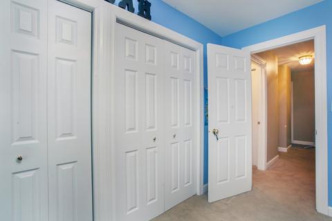 1229 Forest Dr, Elgin, IL 60123 photo 24