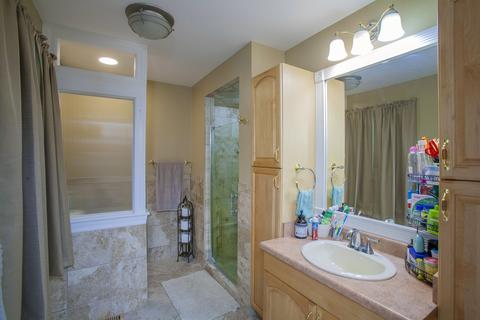 1229 Forest Dr, Elgin, IL 60123 photo 28