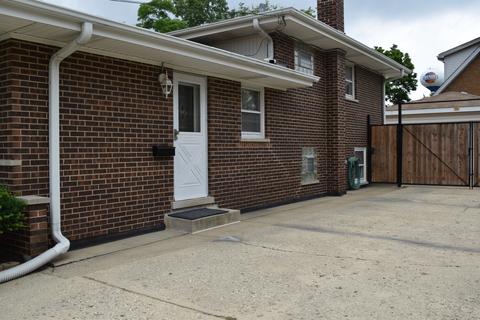 1706 N Taft Ave, Berkeley, IL 60163 photo 2