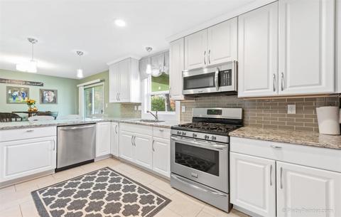 4512 Ashley Dr, Mchenry, IL 60050 photo 15