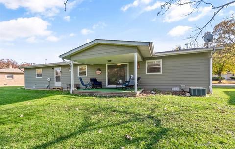 4512 Ashley Dr, Mchenry, IL 60050 photo 4