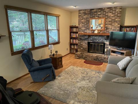 2012 Fallen Oak Rd, Bloomington, IL 61704 photo 8