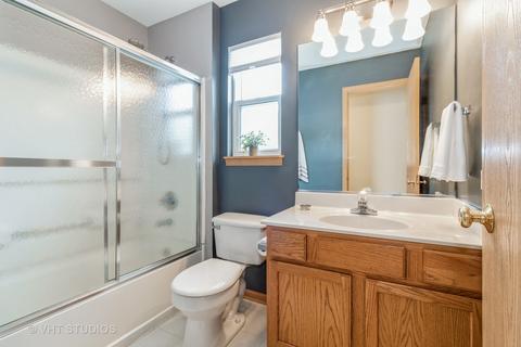 2215 Henning Pl, Plainfield, IL 60586 photo 12