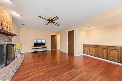601 Sycamore Ln, Wheeling, IL 60090 photo 10