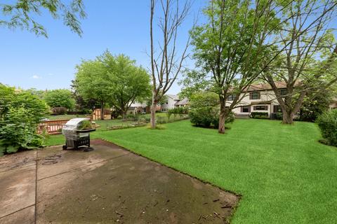 601 Sycamore Ln, Wheeling, IL 60090 photo 17