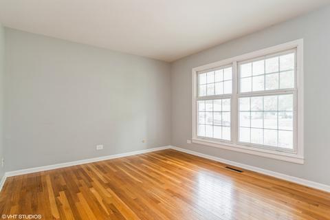 28 W036 Plainview Dr, Naperville, IL 60564 photo 13