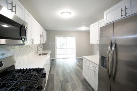 6420 Cedar Rd, Oak Forest, IL 60452 photo 9