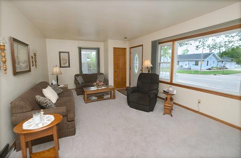 941 State St, Ottawa, IL 61350 photo 2