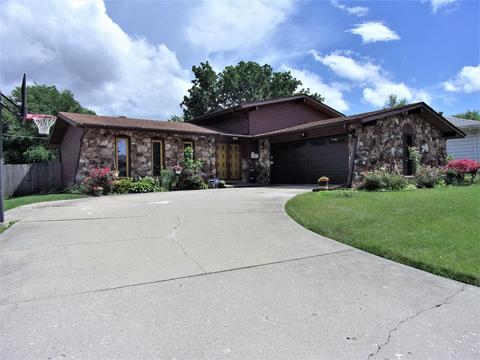 1402 Devonshire Dr, Joliet, IL 60435 photo 1