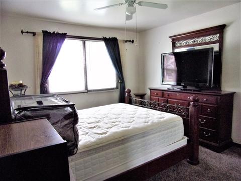 1402 Devonshire Dr, Joliet, IL 60435 photo 16