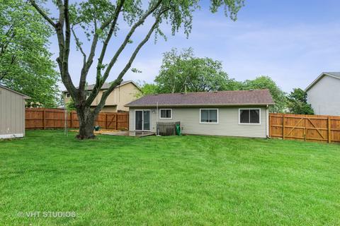 1075 Dover Ln, Aurora, IL 60504 photo 13