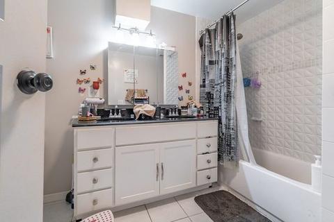 7723 Thomas Ave, Bridgeview, IL 60455 photo 8
