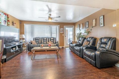 7723 Thomas Ave, Bridgeview, IL 60455 photo 3