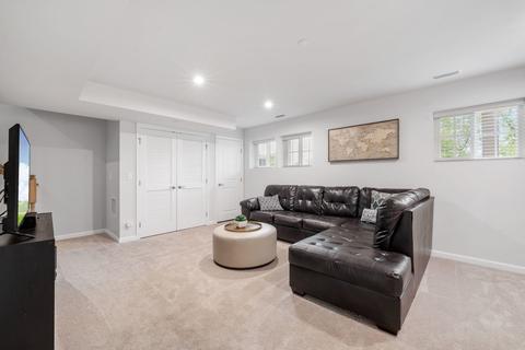 784 Weller Dr, Des Plaines, IL 60016 photo 34