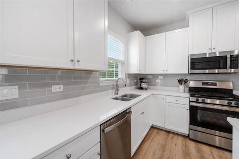 784 Weller Dr, Des Plaines, IL 60016 photo 8