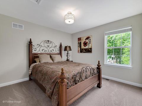 1250 W Thomas Rd, Wheaton, IL 60187 photo 17