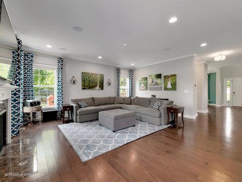 1250 W Thomas Rd, Wheaton, IL 60187 photo 7