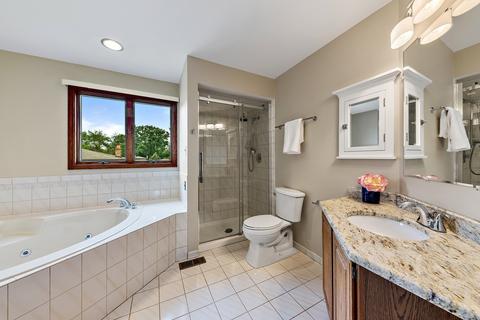 15702 Pine Rd, Oak Forest, IL 60452 photo 14