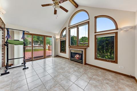 15702 Pine Rd, Oak Forest, IL 60452 photo 12
